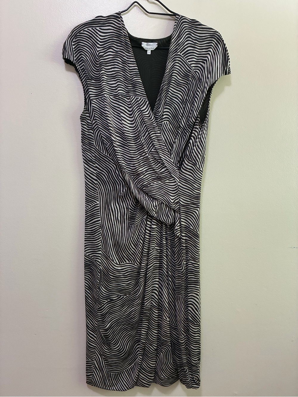 MaxMara Black & White Wave-Stripe Surplice Knit Wrap Front Midi Dress 46/12